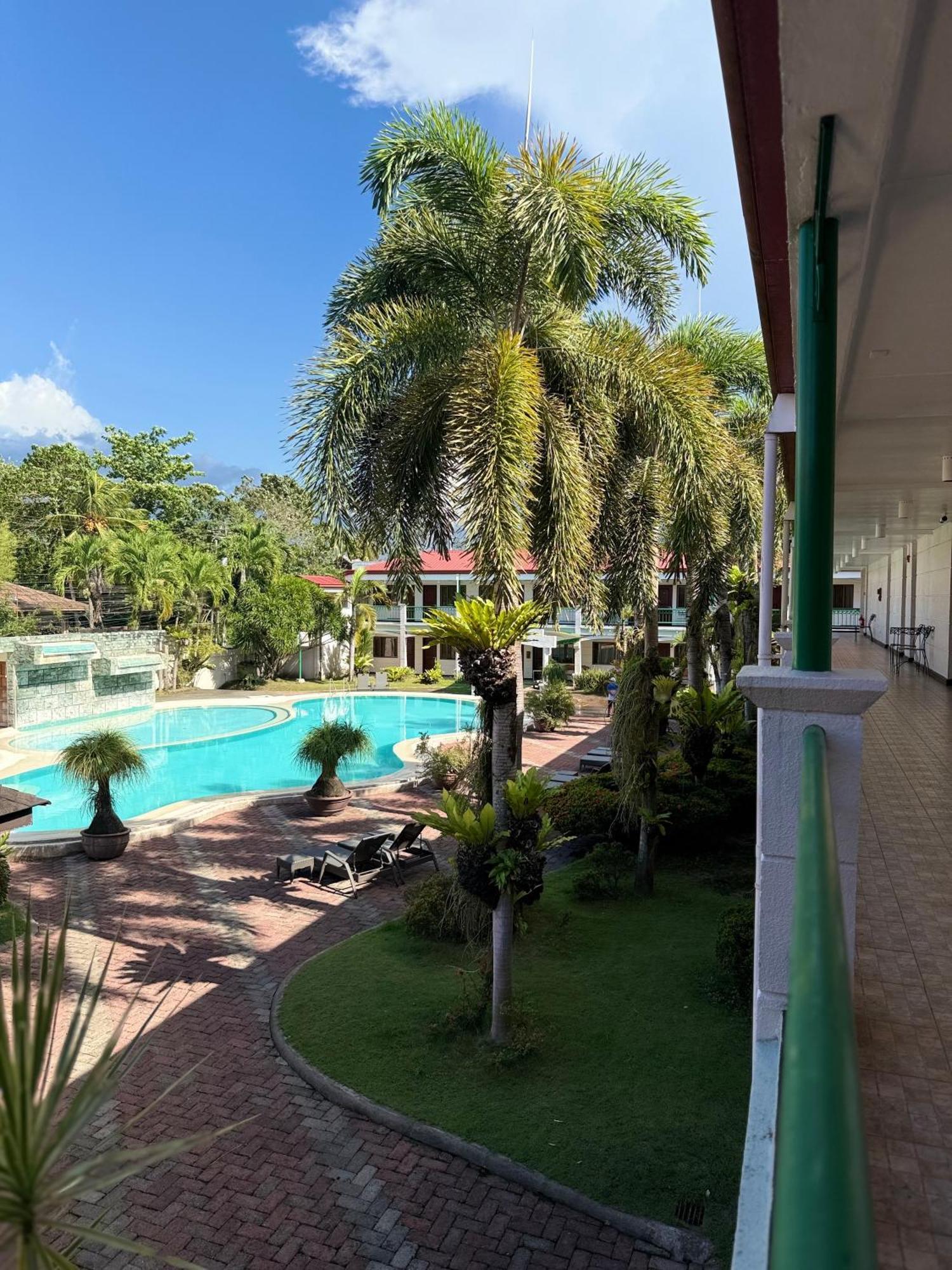 Dottie'S Place Hotel & Restaurant Butuan City Kültér fotó