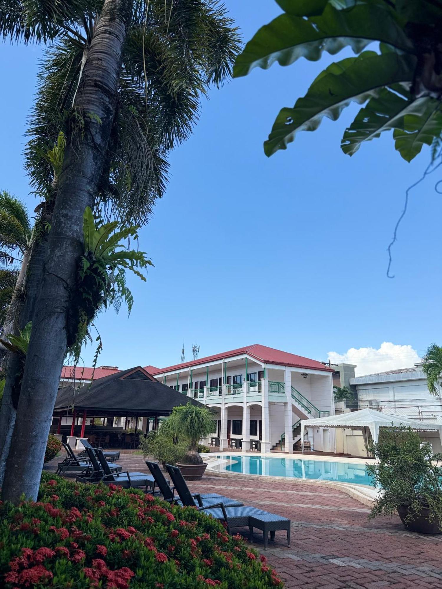 Dottie'S Place Hotel & Restaurant Butuan City Kültér fotó