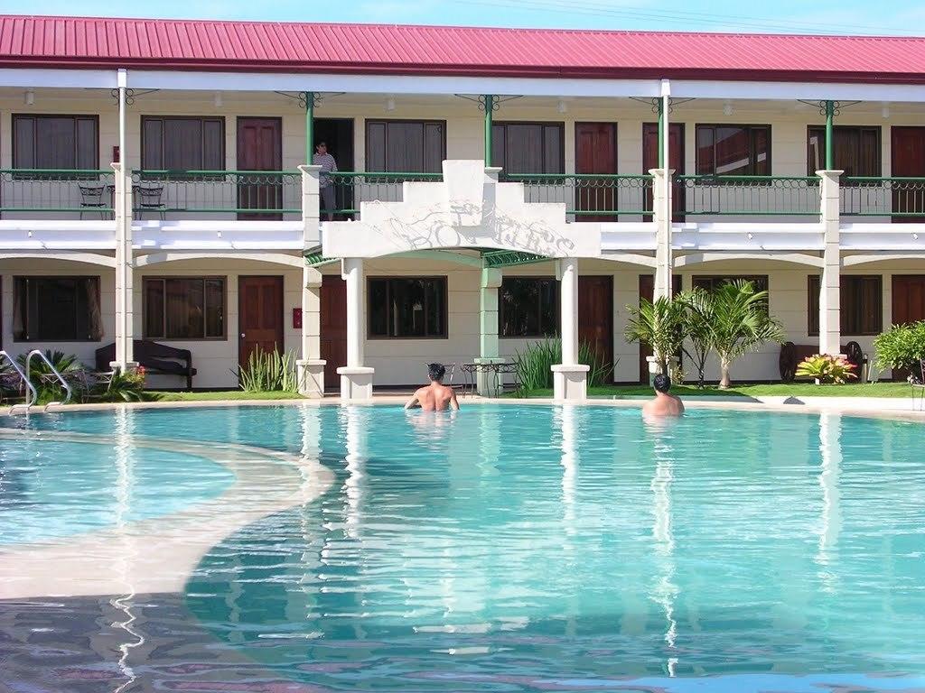 Dottie'S Place Hotel & Restaurant Butuan City Kültér fotó